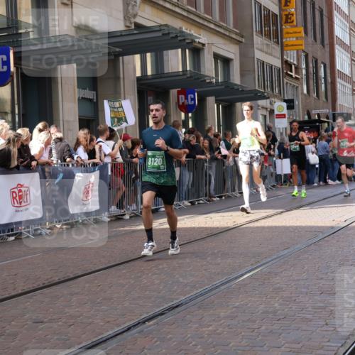 13.09.2026 - 21. swb-Marathon Bremen Strokosch-Dieckow http://msf.ph/oto/10429102 13.09.2026 13:08:50 Ziel 1241, 1925, 2287, 2291, 2909, 4384, 4895, 4898, 5383, 5636, 5696, 7262, 8120, 8830, 9866, 9904, 9911, 10044, 715, 3110, 3276, 3330, 4033, 4888, 5377, 5517, 5696, 6842, 6906, 7064, 7121, 8555, 9084, 9240, 9411, 9702, 9867, 9906, 9911 meine-sportfotos.de