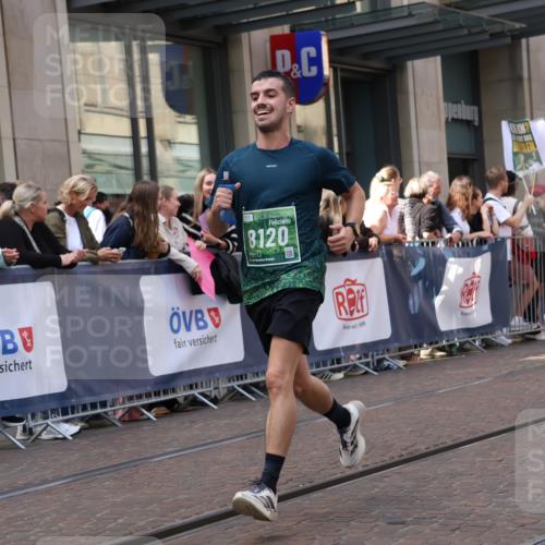 13.09.2026 - 21. swb-Marathon Bremen Strokosch-Dieckow http://msf.ph/oto/10429129 13.09.2026 13:08:51 Ziel 1241, 1925, 2287, 2291, 2909, 4384, 4895, 4898, 5383, 5636, 7262, 8120, 8830, 9866, 9904, 10044, 715, 3110, 3276, 3330, 4033, 4888, 5377, 5517, 5696, 6842, 6906, 7064, 7121, 8555, 9084, 9240, 9411, 9702, 9867, 9906, 9911 meine-sportfotos.de