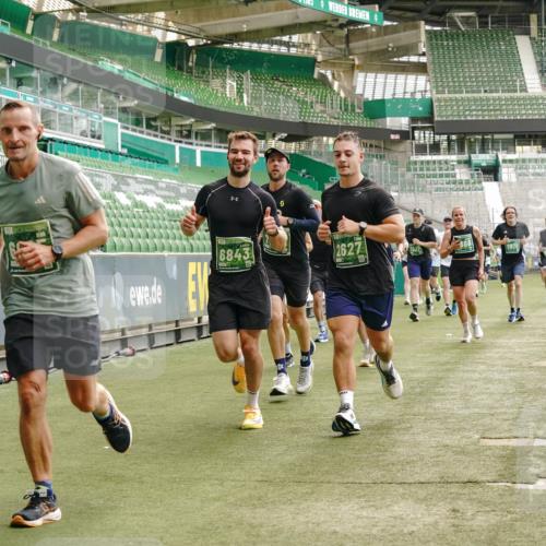 13.09.2026 - 21. swb-Marathon Bremen Michael Burmester http://msf.ph/oto/10429201 13.09.2026 13:03:12 Laufen im Stadion 150, 210, 488, 596, 722, 725, 762, 881, 936, 940, 946, 1014, 1163, 1250, 1343, 1458, 1460, 1479, 1611, 1649, 1771, 2047, 2223, 2276, 2292, 2345, 2364, 2378, 2421, 2434, 2513, 2625, 2638, 2666, 2668, 2779, 2851, 2900, 2934, 2977, 2987, 3013, 3044, 3114, 3135, 3163, 3164, 3187, 3248, 3258, 3294, 3334, 3360, 3392, 3402, 3454, 3460, 3496, 3510, 3527, 3576, 3579, 3585, 3597, 3603, 3618, 3721, 3846, 3852, 3859, 3893, 3938, 3970, 3983, 4000, 4077, 4133, 4506, 4558 meine-sportfotos.de
