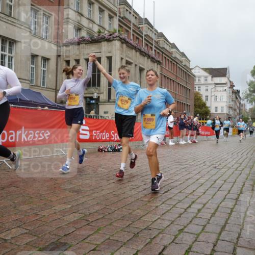 13.09.2026 - Kiel Lauf Yannick Fuchs http://msf.ph/oto/10429208 13.09.2026 11:09:55 Ziel 508, 1074, 2337, 5843, 5867, 6908, 7683, 7826, 9665, 9967, 10352, 11013, 11208, 11428, 11429, 607, 2784, 2992, 5528, 5867, 7111, 7310, 7683, 8922, 8979, 10184, 10253, 10262, 10263, 10268, 10352, 10423, 11208, 11889, 585, 1937, 3086, 3227, 4063, 5371, 9102, 9168, 9254, 10154, 11884, 12008, 12016, 12698, 607, 8637, 8933, 8979, 10184, 10253, 10262, 10263, 10268, 11889 meine-sportfotos.de
