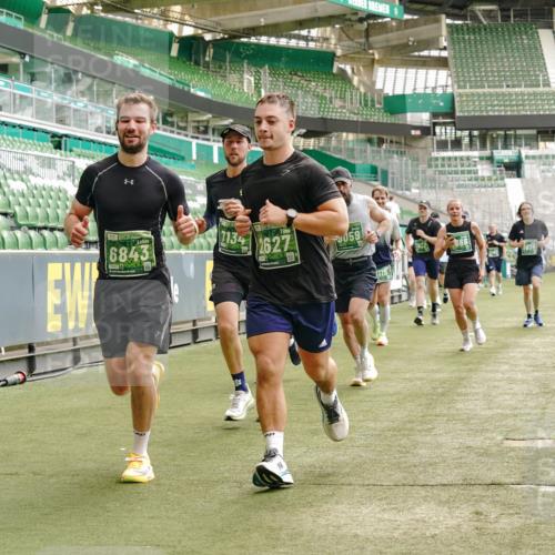 13.09.2026 - 21. swb-Marathon Bremen Michael Burmester http://msf.ph/oto/10429213 13.09.2026 13:03:13 Laufen im Stadion 150, 209, 210, 488, 596, 722, 725, 762, 881, 936, 940, 946, 1014, 1163, 1250, 1343, 1458, 1460, 1479, 1611, 1649, 1771, 2047, 2223, 2276, 2292, 2345, 2364, 2378, 2421, 2434, 2513, 2625, 2638, 2666, 2668, 2779, 2851, 2900, 2934, 2977, 2987, 3013, 3044, 3114, 3135, 3163, 3164, 3187, 3248, 3258, 3294, 3334, 3360, 3392, 3402, 3454, 3460, 3496, 3510, 3527, 3576, 3579, 3585, 3597, 3603, 3618, 3721, 3846, 3852, 3859, 3893, 3938, 3970, 3983, 4000, 4077, 4133, 4506, 4558 meine-sportfotos.de