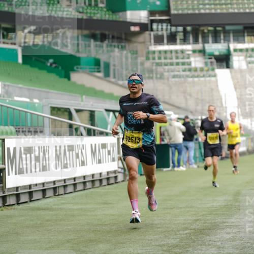 13.09.2026 - 21. swb-Marathon Bremen Michael Burmester http://msf.ph/oto/10429235 13.09.2026 10:20:35 Laufen im Stadion 10261, 10262, 10366, 10475, 10818, 10961, 10994, 11067, 11068, 11142, 11176, 11197, 11418, 11481, 11512, 11964, 12289, 12324, 12358, 12413, 12513, 12540, 13505, 13514, 13530, 13540, 13541, 13548, 13558, 13560, 13575, 13583, 13588, 13590, 13601, 13605, 13610, 13619, 13633, 13637, 10597, 12272, 12458, 13501, 13504, 13510, 13515, 13517, 13522, 13542, 13547, 13561, 13567, 13579, 13623, 13635 meine-sportfotos.de