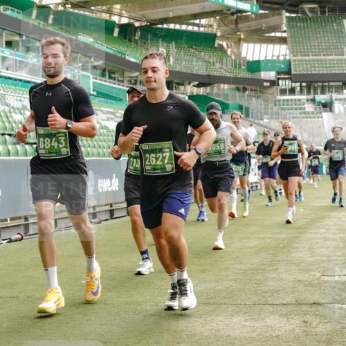13.09.2026 - 21. swb-Marathon Bremen Michael Burmester http://msf.ph/oto/10429240 13.09.2026 13:03:13 Laufen im Stadion 150, 209, 210, 488, 596, 722, 725, 762, 881, 936, 940, 946, 1014, 1163, 1250, 1343, 1458, 1460, 1479, 1611, 1649, 1771, 2047, 2223, 2276, 2292, 2345, 2364, 2378, 2421, 2434, 2513, 2625, 2638, 2666, 2668, 2779, 2851, 2900, 2934, 2977, 2987, 3013, 3044, 3114, 3135, 3163, 3164, 3187, 3248, 3258, 3294, 3334, 3360, 3392, 3402, 3454, 3460, 3496, 3510, 3527, 3576, 3579, 3585, 3597, 3603, 3618, 3721, 3846, 3852, 3859, 3893, 3938, 3970, 3983, 4000, 4077, 4133, 4506, 4558 meine-sportfotos.de