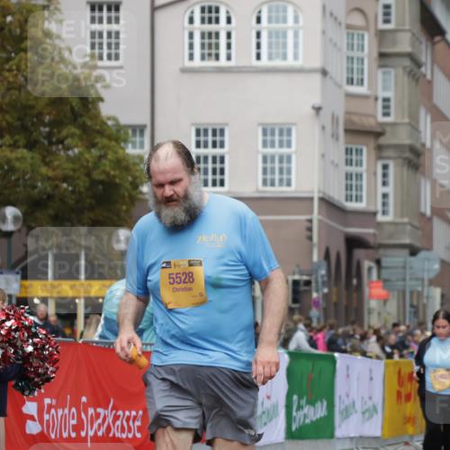 13.09.2026 - Kiel Lauf Yannick Fuchs http://msf.ph/oto/10429247 13.09.2026 11:10:04 Ziel 585, 2337, 3227, 4063, 5371, 6908, 9168, 9254, 9665, 9967, 10154, 11013, 11884, 508, 1074, 2992, 5528, 5843, 5867, 6908, 7111, 7683, 7826, 9967, 10352, 10423, 11208, 11428, 11429, 1937, 2630, 3086, 9102, 12008, 12016, 12178, 12698, 607, 2784, 7310, 8922, 8979, 11889 meine-sportfotos.de