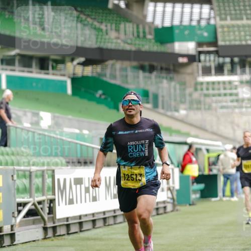 13.09.2026 - 21. swb-Marathon Bremen Michael Burmester http://msf.ph/oto/10429249 13.09.2026 10:20:35 Laufen im Stadion 10261, 10262, 10366, 10475, 10818, 10961, 10994, 11067, 11068, 11142, 11176, 11197, 11418, 11481, 11512, 11964, 12289, 12324, 12358, 12413, 12513, 12540, 13505, 13514, 13530, 13540, 13541, 13548, 13558, 13560, 13575, 13583, 13588, 13590, 13601, 13605, 13610, 13619, 13633, 13637, 10597, 12272, 12458, 13501, 13504, 13510, 13515, 13517, 13522, 13542, 13547, 13561, 13567, 13579, 13623, 13635 meine-sportfotos.de