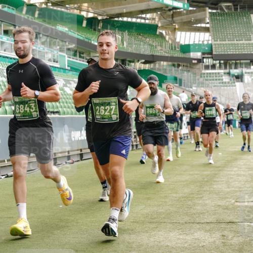 13.09.2026 - 21. swb-Marathon Bremen Michael Burmester http://msf.ph/oto/10429252 13.09.2026 13:03:13 Laufen im Stadion 150, 209, 210, 488, 596, 722, 725, 762, 881, 936, 940, 946, 1014, 1163, 1250, 1343, 1458, 1460, 1479, 1611, 1649, 1771, 2047, 2223, 2276, 2292, 2345, 2364, 2378, 2421, 2434, 2513, 2625, 2638, 2666, 2668, 2779, 2851, 2900, 2934, 2977, 2987, 3013, 3044, 3114, 3135, 3163, 3164, 3187, 3248, 3258, 3294, 3334, 3360, 3392, 3402, 3454, 3460, 3496, 3510, 3527, 3576, 3579, 3585, 3597, 3603, 3618, 3721, 3846, 3852, 3859, 3893, 3938, 3970, 3983, 4000, 4077, 4133, 4506, 4558 meine-sportfotos.de