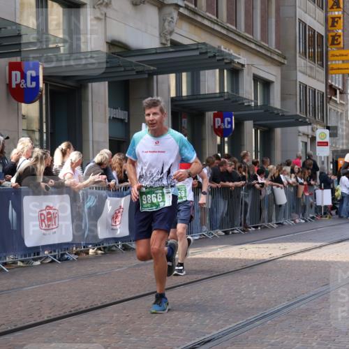 13.09.2026 - 21. swb-Marathon Bremen Strokosch-Dieckow http://msf.ph/oto/10429301 13.09.2026 13:09:04 Ziel 1034, 1241, 2909, 3197, 4895, 4898, 5111, 5383, 6652, 8759, 9789, 9866, 9904, 10044, 1925, 2287, 2291, 3110, 3330, 4384, 5517, 5636, 5696, 6906, 7262, 8120, 8555, 8830, 9240, 9411, 9702, 9867, 9906, 9911 meine-sportfotos.de