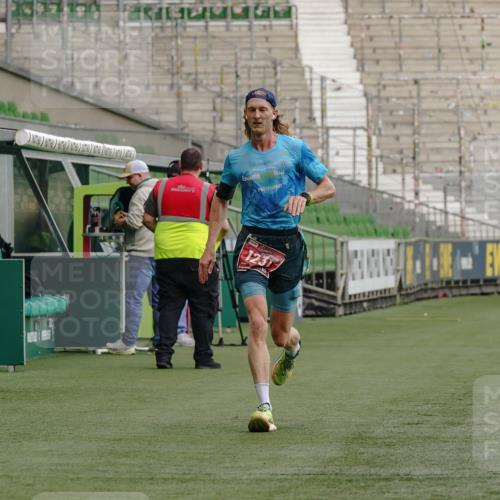 13.09.2026 - 21. swb-Marathon Bremen Michael Burmester http://msf.ph/oto/10429337 13.09.2026 12:04:09 Laufen im Stadion 207, 626, 1231, 1956 meine-sportfotos.de