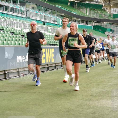 13.09.2026 - 21. swb-Marathon Bremen Michael Burmester http://msf.ph/oto/10429351 13.09.2026 13:03:16 Laufen im Stadion 150, 209, 210, 488, 596, 722, 725, 762, 881, 936, 940, 1014, 1163, 1250, 1343, 1458, 1460, 1479, 1611, 1649, 1653, 1771, 2223, 2276, 2292, 2345, 2364, 2378, 2421, 2434, 2513, 2625, 2666, 2668, 2779, 2851, 2900, 2934, 2977, 2987, 3013, 3044, 3114, 3135, 3163, 3164, 3187, 3248, 3258, 3294, 3334, 3360, 3392, 3402, 3454, 3460, 3496, 3510, 3527, 3576, 3579, 3585, 3597, 3603, 3618, 3721, 3846, 3852, 3859, 3893, 3938, 3970, 3983, 4000, 4077, 4133, 4506, 4558 meine-sportfotos.de
