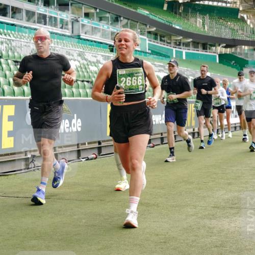 13.09.2026 - 21. swb-Marathon Bremen Michael Burmester http://msf.ph/oto/10429363 13.09.2026 13:03:16 Laufen im Stadion 150, 209, 210, 488, 596, 722, 725, 762, 881, 936, 940, 1014, 1163, 1250, 1343, 1458, 1460, 1479, 1611, 1649, 1653, 1771, 2223, 2276, 2292, 2345, 2364, 2378, 2421, 2434, 2513, 2625, 2666, 2668, 2779, 2851, 2900, 2934, 2977, 2987, 3013, 3044, 3114, 3135, 3163, 3164, 3187, 3248, 3258, 3294, 3334, 3360, 3392, 3402, 3454, 3460, 3496, 3510, 3527, 3576, 3579, 3585, 3597, 3603, 3618, 3721, 3846, 3852, 3859, 3893, 3938, 3970, 3983, 4000, 4077, 4133, 4506, 4558 meine-sportfotos.de