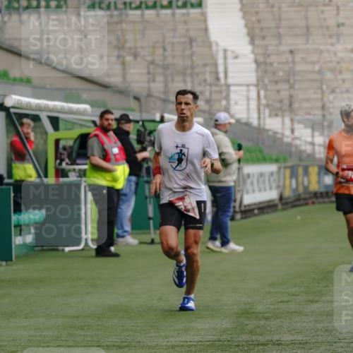 13.09.2026 - 21. swb-Marathon Bremen Michael Burmester http://msf.ph/oto/10429364 13.09.2026 12:05:34 Laufen im Stadion 176, 207, 1231, 1681, 1956 meine-sportfotos.de