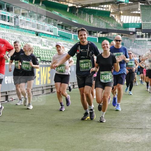13.09.2026 - 21. swb-Marathon Bremen Michael Burmester http://msf.ph/oto/10429368 13.09.2026 13:27:03 Laufen im Stadion 186, 202, 357, 364, 390, 530, 597, 645, 726, 833, 888, 1077, 1283, 1412, 1443, 1473, 1487, 1530, 1608, 1618, 1700, 1744, 1769, 1828, 1961, 1984, 2236, 2273, 2298, 2309, 2382, 2384, 2388, 2404, 2428, 2507, 2508, 2542, 2558, 2576, 2582, 2592, 2656, 2675, 2725, 2748, 2817, 2875, 2876, 2923, 2965, 2970, 3045, 3047, 3050, 3062, 3073, 3084, 3097, 3172, 3184, 3219, 3359, 3433, 3540, 3592, 3629, 3756, 3885, 3907, 3978, 4457, 4660 meine-sportfotos.de