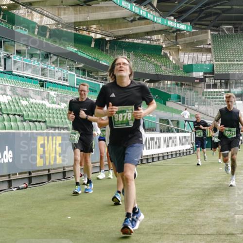 13.09.2026 - 21. swb-Marathon Bremen Michael Burmester http://msf.ph/oto/10429455 13.09.2026 13:03:19 Laufen im Stadion 150, 209, 210, 488, 596, 722, 725, 762, 881, 936, 940, 1014, 1163, 1250, 1343, 1458, 1460, 1479, 1611, 1649, 1653, 1771, 2223, 2276, 2292, 2345, 2364, 2378, 2421, 2434, 2513, 2625, 2666, 2668, 2779, 2851, 2891, 2900, 2934, 2977, 2987, 3013, 3044, 3114, 3135, 3163, 3164, 3187, 3248, 3258, 3294, 3334, 3360, 3392, 3402, 3454, 3460, 3496, 3510, 3527, 3576, 3579, 3585, 3597, 3603, 3618, 3721, 3846, 3852, 3859, 3893, 3938, 3970, 3983, 4000, 4077, 4133, 4506, 4558 meine-sportfotos.de