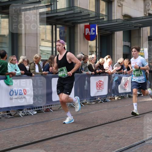 13.09.2026 - 21. swb-Marathon Bremen Strokosch-Dieckow http://msf.ph/oto/10429467 13.09.2026 13:09:14 Ziel 195, 1034, 3197, 4473, 4782, 4895, 5111, 6652, 8759, 9241, 9789, 9866, 1241, 1925, 2287, 2291, 2909, 4384, 4898, 5383, 5517, 5636, 5696, 7262, 8120, 8830, 9904, 9911, 10044 meine-sportfotos.de