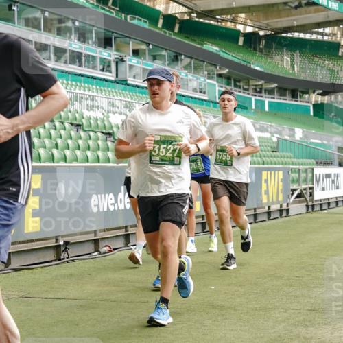 13.09.2026 - 21. swb-Marathon Bremen Michael Burmester http://msf.ph/oto/10429496 13.09.2026 13:03:20 Laufen im Stadion 150, 209, 210, 488, 596, 722, 725, 762, 881, 936, 940, 1014, 1163, 1250, 1343, 1458, 1460, 1479, 1611, 1649, 1653, 1771, 2223, 2276, 2292, 2345, 2364, 2378, 2421, 2434, 2513, 2625, 2666, 2668, 2779, 2851, 2891, 2900, 2934, 2977, 2987, 3013, 3044, 3114, 3135, 3163, 3164, 3187, 3248, 3258, 3294, 3334, 3360, 3392, 3402, 3454, 3460, 3496, 3510, 3527, 3576, 3579, 3585, 3597, 3603, 3618, 3721, 3846, 3852, 3859, 3893, 3938, 3970, 3983, 4000, 4077, 4133, 4506, 4558 meine-sportfotos.de