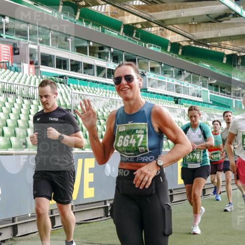 13.09.2026 - 21. swb-Marathon Bremen Michael Burmester http://msf.ph/oto/10429500 13.09.2026 13:27:08 Laufen im Stadion 186, 202, 357, 364, 390, 530, 597, 645, 726, 833, 888, 1077, 1283, 1412, 1473, 1487, 1530, 1608, 1618, 1700, 1744, 1769, 1828, 1961, 1984, 2236, 2273, 2309, 2382, 2384, 2388, 2404, 2428, 2502, 2507, 2508, 2542, 2558, 2576, 2582, 2592, 2656, 2675, 2725, 2748, 2817, 2875, 2876, 2923, 2965, 2970, 3045, 3047, 3050, 3062, 3073, 3084, 3097, 3172, 3184, 3219, 3359, 3433, 3540, 3592, 3629, 3756, 3885, 3907, 3978, 4457, 4660 meine-sportfotos.de