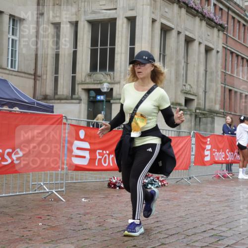 13.09.2026 - Kiel Lauf Yannick Fuchs http://msf.ph/oto/10429504 13.09.2026 11:10:34 Ziel 586, 678, 1334, 2134, 2175, 2176, 2177, 3245, 3716, 6476, 9206, 9406, 9916, 10101, 10704, 11060, 11576, 585, 1937, 2630, 3086, 3227, 4063, 5371, 9102, 9168, 9254, 9665, 10154, 11013, 11884, 12008, 12016, 12178, 12698, 1523, 5920, 6409, 6670, 7930, 8491, 10090, 10380, 10550, 11600, 2337, 6908, 9665, 9967, 11013, 11428, 11429, 11884 meine-sportfotos.de