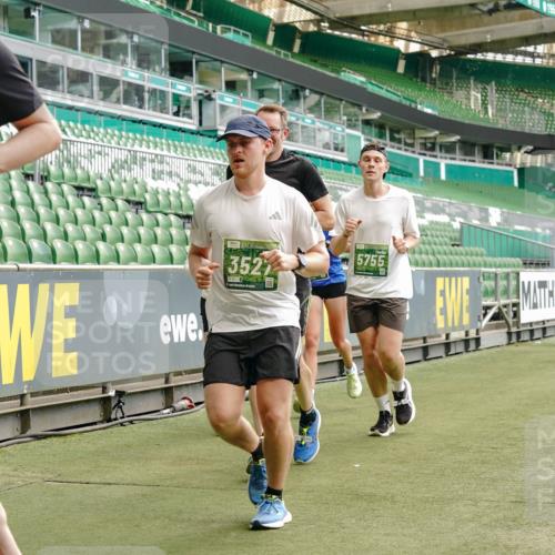 13.09.2026 - 21. swb-Marathon Bremen Michael Burmester http://msf.ph/oto/10429508 13.09.2026 13:03:20 Laufen im Stadion 150, 209, 210, 488, 596, 722, 725, 762, 881, 936, 940, 1014, 1163, 1250, 1343, 1458, 1460, 1479, 1611, 1649, 1653, 1771, 2223, 2276, 2292, 2345, 2364, 2378, 2421, 2434, 2513, 2625, 2666, 2668, 2779, 2851, 2891, 2900, 2934, 2977, 2987, 3013, 3044, 3114, 3135, 3163, 3164, 3187, 3248, 3258, 3294, 3334, 3360, 3392, 3402, 3454, 3460, 3496, 3510, 3527, 3576, 3579, 3585, 3597, 3603, 3618, 3721, 3846, 3852, 3859, 3893, 3938, 3970, 3983, 4000, 4077, 4133, 4506, 4558 meine-sportfotos.de