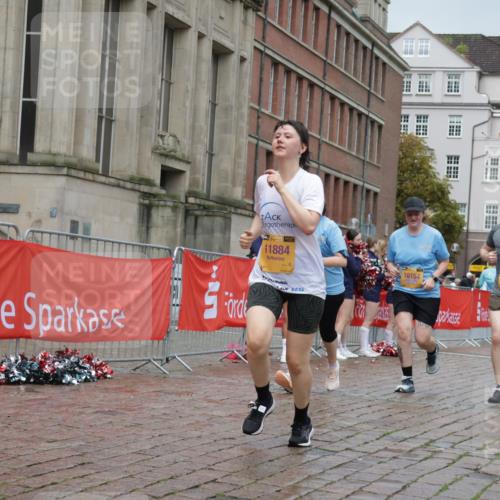 13.09.2026 - Kiel Lauf Yannick Fuchs http://msf.ph/oto/10429524 13.09.2026 11:10:36 Ziel 586, 678, 1334, 2134, 2175, 2176, 2177, 3245, 3716, 6476, 9206, 9406, 9916, 10090, 10101, 10550, 11576, 585, 1937, 2630, 3086, 3227, 4063, 5371, 9102, 9168, 9254, 10154, 10704, 11060, 11884, 12008, 12016, 12178, 12698, 1523, 2628, 5920, 6409, 6670, 6756, 7930, 8468, 8491, 10380, 11600, 2337, 4063, 6908, 9665, 9967, 11013, 11884 meine-sportfotos.de