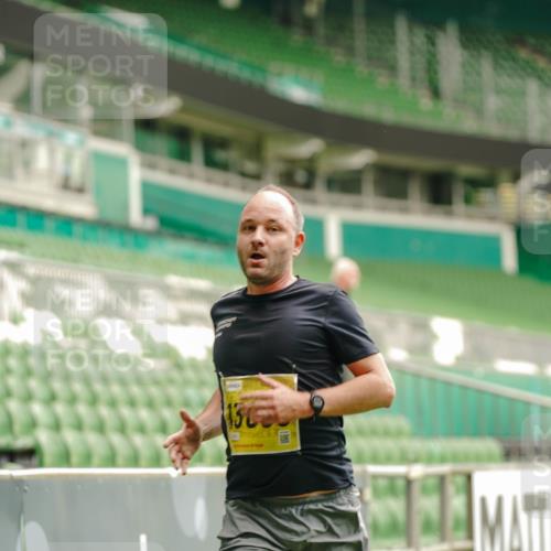 13.09.2026 - 21. swb-Marathon Bremen Michael Burmester http://msf.ph/oto/10429538 13.09.2026 10:20:51 Laufen im Stadion 10244, 10261, 10262, 10366, 10818, 10961, 10994, 11067, 11068, 11142, 11176, 11197, 11418, 11512, 11964, 12289, 12324, 12358, 12413, 12456, 12513, 12520, 12540, 13505, 13514, 13530, 13540, 13548, 13558, 13560, 13568, 13575, 13583, 13588, 13590, 13601, 13605, 13606, 13608, 13610, 13619, 13633, 13637, 10597, 12272, 12457, 12458, 13501, 13504, 13510, 13515, 13517, 13522, 13542, 13547, 13554, 13561, 13567, 13579, 13623, 13635 meine-sportfotos.de