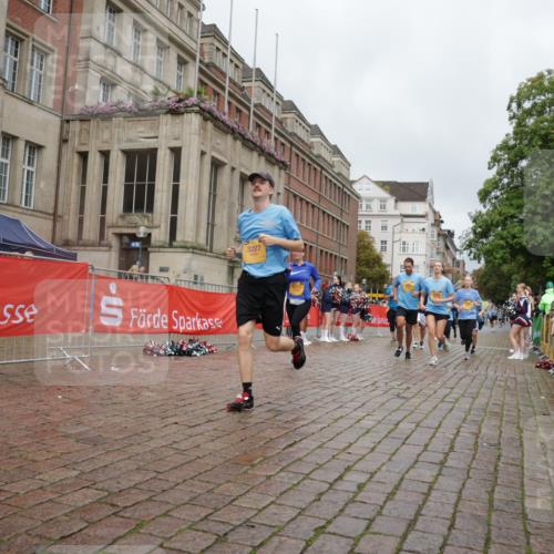 13.09.2026 - Kiel Lauf Yannick Fuchs http://msf.ph/oto/10429587 13.09.2026 11:10:40 Ziel 586, 1334, 2134, 2175, 2176, 2177, 3245, 3716, 6409, 6476, 8491, 9206, 9406, 9916, 10090, 10101, 10550, 585, 678, 1937, 2630, 3086, 3227, 5371, 9102, 9168, 9254, 10154, 10704, 11060, 11576, 12008, 12016, 12178, 12698, 1523, 2512, 2628, 5920, 6670, 6756, 7930, 8468, 10380, 10661, 11600, 11644, 2337, 3227, 4063, 5371, 9168, 9665, 10154, 11013, 11884 meine-sportfotos.de
