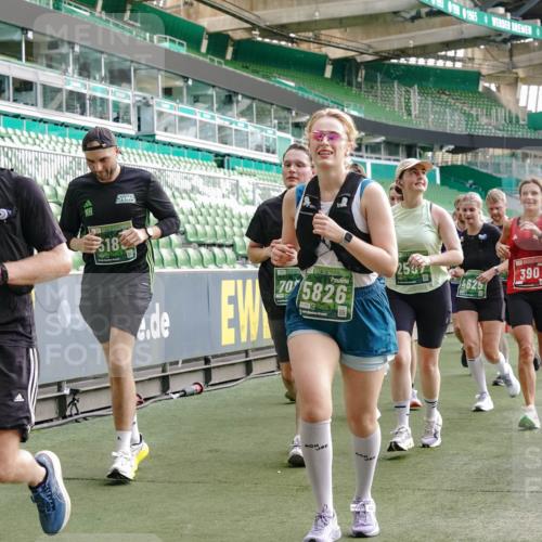13.09.2026 - 21. swb-Marathon Bremen Michael Burmester http://msf.ph/oto/10429596 13.09.2026 13:27:12 Laufen im Stadion 186, 202, 357, 364, 390, 530, 597, 645, 726, 833, 888, 925, 1077, 1283, 1412, 1473, 1487, 1496, 1530, 1608, 1618, 1700, 1744, 1769, 1828, 1958, 1961, 1984, 2236, 2273, 2309, 2382, 2384, 2388, 2404, 2428, 2502, 2507, 2508, 2542, 2558, 2576, 2582, 2592, 2656, 2675, 2725, 2748, 2817, 2875, 2876, 2923, 2965, 2970, 3045, 3047, 3050, 3062, 3073, 3084, 3097, 3172, 3184, 3219, 3359, 3433, 3540, 3592, 3629, 3756, 3885, 3907, 3978, 4457, 4660 meine-sportfotos.de