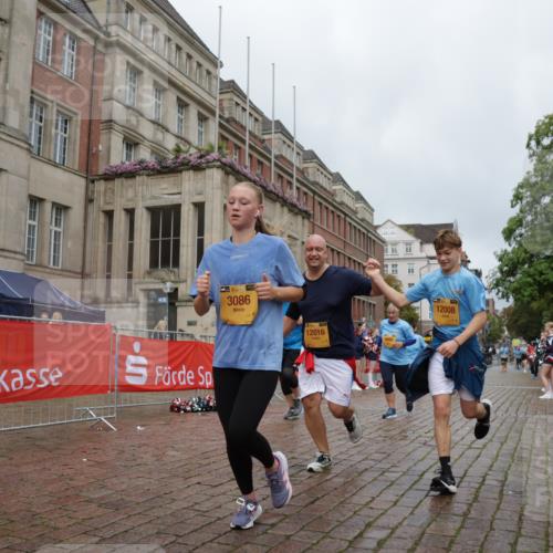 13.09.2026 - Kiel Lauf Yannick Fuchs http://msf.ph/oto/10429622 13.09.2026 11:10:44 Ziel 586, 1334, 2175, 2176, 2177, 3716, 6409, 6670, 8491, 9916, 10090, 10101, 10550, 11600, 585, 678, 1937, 2134, 2630, 3086, 3245, 6476, 9102, 9206, 9254, 9406, 10704, 11060, 11576, 12008, 12016, 12178, 12698, 1523, 2512, 2628, 5920, 6756, 6852, 7930, 8468, 10380, 10661, 11644, 585, 1937, 3086, 3227, 4063, 5371, 9168, 9254, 10154, 11884, 12008, 12016 meine-sportfotos.de