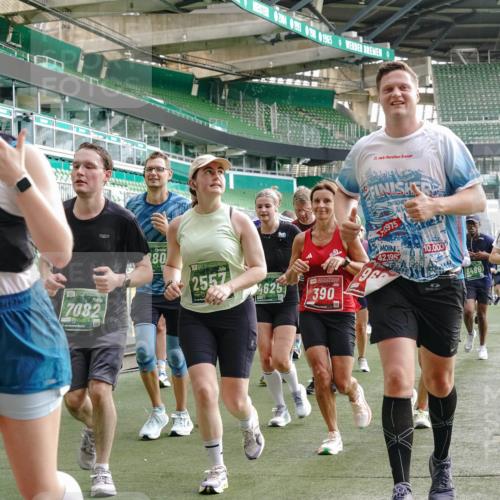 13.09.2026 - 21. swb-Marathon Bremen Michael Burmester http://msf.ph/oto/10429627 13.09.2026 13:27:13 Laufen im Stadion 186, 202, 357, 364, 390, 597, 645, 726, 833, 888, 925, 1077, 1283, 1412, 1473, 1487, 1496, 1530, 1608, 1618, 1700, 1744, 1769, 1828, 1958, 1961, 1984, 2236, 2273, 2309, 2382, 2384, 2388, 2404, 2428, 2502, 2507, 2508, 2542, 2558, 2576, 2582, 2592, 2656, 2675, 2725, 2748, 2817, 2875, 2876, 2923, 2965, 2970, 3045, 3047, 3050, 3062, 3073, 3084, 3097, 3172, 3184, 3219, 3359, 3433, 3540, 3592, 3629, 3756, 3885, 3907, 3978, 4457, 4660 meine-sportfotos.de