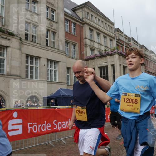 13.09.2026 - Kiel Lauf Yannick Fuchs http://msf.ph/oto/10429636 13.09.2026 11:10:45 Ziel 586, 1334, 2175, 2176, 2177, 3716, 6409, 6670, 8491, 9916, 10090, 10101, 10380, 10550, 11600, 678, 1937, 2134, 2630, 3086, 3245, 6476, 9102, 9206, 9406, 10704, 11060, 11576, 12008, 12016, 12178, 12698, 1523, 2512, 2628, 5920, 6756, 6852, 7930, 8468, 8826, 10661, 11644, 585, 1937, 3086, 3227, 4063, 5371, 9102, 9168, 9254, 10154, 12008, 12016 meine-sportfotos.de
