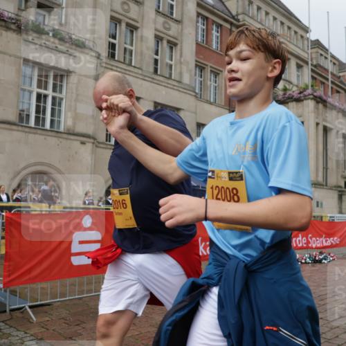 13.09.2026 - Kiel Lauf Yannick Fuchs http://msf.ph/oto/10429645 13.09.2026 11:10:45 Ziel 586, 1334, 2175, 2176, 2177, 3716, 6409, 6670, 8491, 9916, 10090, 10101, 10380, 10550, 11600, 678, 1937, 2134, 2630, 3086, 3245, 6476, 9102, 9206, 9406, 10704, 11060, 11576, 12008, 12016, 12178, 12698, 1523, 2512, 2628, 5920, 6756, 6852, 7930, 8468, 8826, 10661, 11644, 585, 1937, 3086, 3227, 4063, 5371, 9102, 9168, 9254, 10154, 12008, 12016 meine-sportfotos.de