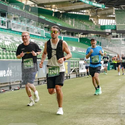 13.09.2026 - 21. swb-Marathon Bremen Michael Burmester http://msf.ph/oto/10429658 13.09.2026 13:03:25 Laufen im Stadion 150, 209, 210, 488, 596, 722, 725, 762, 881, 936, 940, 1014, 1163, 1250, 1343, 1458, 1460, 1479, 1611, 1649, 1653, 1771, 2223, 2276, 2292, 2345, 2364, 2378, 2421, 2434, 2513, 2625, 2666, 2668, 2779, 2851, 2891, 2900, 2934, 2977, 2987, 3013, 3044, 3114, 3135, 3163, 3164, 3187, 3248, 3258, 3294, 3334, 3360, 3402, 3425, 3454, 3460, 3496, 3510, 3576, 3579, 3585, 3597, 3603, 3618, 3721, 3846, 3852, 3859, 3893, 3938, 3970, 3983, 4000, 4077, 4133, 4506, 4558 meine-sportfotos.de