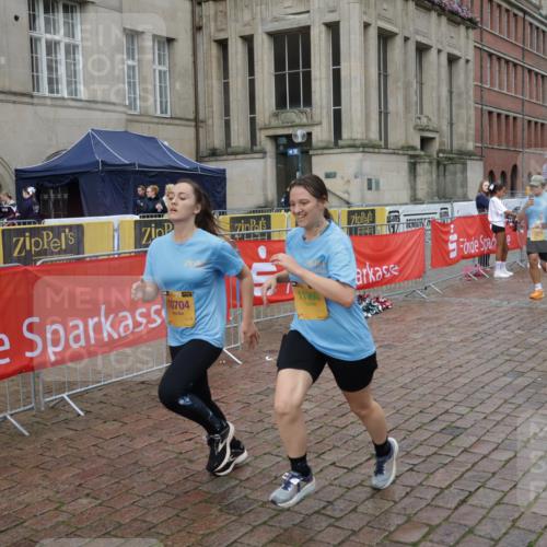 13.09.2026 - Kiel Lauf Yannick Fuchs http://msf.ph/oto/10429690 13.09.2026 11:10:59 Ziel 1523, 2512, 2628, 5920, 6670, 6756, 6852, 7930, 8468, 10380, 10661, 11600, 11644, 586, 678, 1334, 2134, 2175, 2176, 2177, 3245, 3716, 6409, 6476, 6670, 8491, 9206, 9406, 9916, 10090, 10101, 10550, 10704, 11060, 11576, 11600, 1079, 2192, 2251, 3346, 4019, 5341, 7473, 8314, 8315, 8826, 9693, 10067, 10882, 11361, 11934, 11947, 12845, 2630, 10704, 11060 meine-sportfotos.de