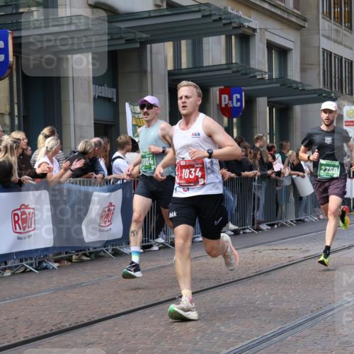 13.09.2026 - 21. swb-Marathon Bremen Strokosch-Dieckow http://msf.ph/oto/10429691 13.09.2026 13:09:35 Ziel 195, 538, 567, 623, 1723, 1975, 2020, 2750, 4781, 4782, 5627, 8835, 9241, 9277, 9804, 9817, 1034, 1241, 3197, 4473, 4782, 4895, 5111, 6652, 8759, 9789, 9866, 9904 meine-sportfotos.de
