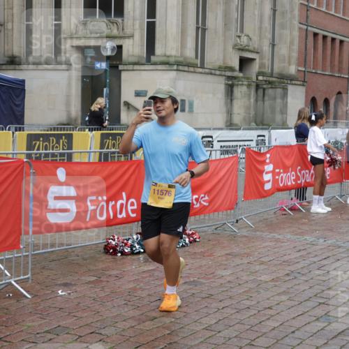 13.09.2026 - Kiel Lauf Yannick Fuchs http://msf.ph/oto/10429699 13.09.2026 11:11:02 Ziel 1523, 2512, 2628, 5341, 5920, 6756, 6852, 7930, 8468, 8826, 10661, 11644, 586, 678, 1334, 1523, 2134, 2175, 2176, 2177, 3245, 3716, 6409, 6476, 6670, 8491, 9206, 9406, 9916, 10090, 10101, 10380, 10550, 11576, 11600, 1079, 1655, 2192, 2251, 3346, 4019, 4090, 4589, 5869, 7181, 7431, 7473, 8314, 8315, 9693, 10067, 10882, 11361, 11417, 11719, 11934, 11947, 12845, 678, 2630, 10704, 11060, 11576 meine-sportfotos.de
