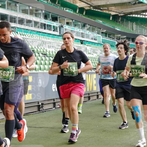 13.09.2026 - 21. swb-Marathon Bremen Michael Burmester http://msf.ph/oto/10429769 13.09.2026 13:27:20 Laufen im Stadion 111, 186, 202, 357, 364, 390, 478, 597, 726, 829, 833, 888, 925, 1077, 1220, 1283, 1412, 1473, 1496, 1530, 1608, 1618, 1700, 1769, 1958, 1961, 1984, 2236, 2273, 2309, 2382, 2384, 2388, 2404, 2428, 2502, 2507, 2508, 2542, 2558, 2576, 2582, 2592, 2656, 2675, 2725, 2748, 2817, 2875, 2876, 2923, 2965, 2970, 3045, 3047, 3050, 3073, 3084, 3184, 3219, 3359, 3433, 3540, 3592, 3629, 3756, 3885, 3907, 3978, 4457, 4660 meine-sportfotos.de