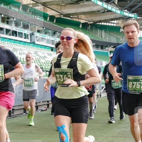 13.09.2026 - 21. swb-Marathon Bremen Michael Burmester http://msf.ph/oto/10429792 13.09.2026 13:27:21 Laufen im Stadion 111, 186, 202, 357, 364, 390, 478, 597, 726, 829, 833, 888, 925, 1077, 1220, 1283, 1412, 1473, 1496, 1530, 1608, 1618, 1700, 1769, 1958, 1961, 1984, 2236, 2273, 2309, 2382, 2384, 2388, 2404, 2428, 2502, 2507, 2508, 2542, 2558, 2576, 2582, 2592, 2656, 2675, 2725, 2748, 2817, 2875, 2876, 2923, 2965, 2970, 3045, 3047, 3050, 3073, 3084, 3184, 3219, 3359, 3433, 3540, 3592, 3629, 3756, 3885, 3907, 3978, 4457, 4660 meine-sportfotos.de