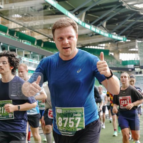 13.09.2026 - 21. swb-Marathon Bremen Michael Burmester http://msf.ph/oto/10429815 13.09.2026 13:27:22 Laufen im Stadion 111, 186, 202, 357, 364, 390, 478, 597, 726, 829, 833, 888, 925, 1077, 1220, 1283, 1412, 1473, 1496, 1530, 1608, 1618, 1700, 1769, 1958, 1961, 1984, 2236, 2273, 2309, 2382, 2384, 2388, 2404, 2428, 2502, 2507, 2508, 2542, 2558, 2576, 2582, 2592, 2656, 2675, 2725, 2748, 2817, 2875, 2876, 2923, 2965, 2970, 3045, 3047, 3050, 3073, 3084, 3184, 3219, 3359, 3433, 3540, 3592, 3629, 3756, 3885, 3907, 3978, 4457, 4660 meine-sportfotos.de