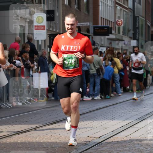 13.09.2026 - 21. swb-Marathon Bremen Strokosch-Dieckow http://msf.ph/oto/10429817 13.09.2026 13:09:44 Ziel 538, 567, 623, 957, 1723, 1975, 2020, 4781, 5627, 8835, 9277, 9804, 9817, 195, 2750, 4473, 4782, 5111, 6652, 9241, 9789, 9804 meine-sportfotos.de