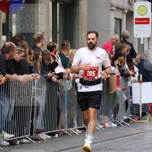 13.09.2026 - 21. swb-Marathon Bremen Strokosch-Dieckow http://msf.ph/oto/10429872 13.09.2026 13:09:47 Ziel 538, 623, 957, 1723, 1975, 2020, 4781, 5627, 8835, 9817, 195, 567, 1723, 1975, 2750, 4473, 4782, 6652, 9241, 9277, 9804 meine-sportfotos.de