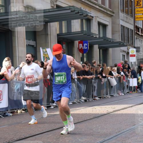 13.09.2026 - 21. swb-Marathon Bremen Strokosch-Dieckow http://msf.ph/oto/10429915 13.09.2026 13:09:50 Ziel 538, 623, 957, 2020, 4781, 5627, 8064, 9817, 195, 567, 1723, 1975, 2750, 4473, 4782, 8835, 9241, 9277, 9804 meine-sportfotos.de