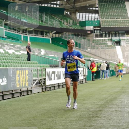 13.09.2026 - 21. swb-Marathon Bremen Michael Burmester http://msf.ph/oto/10429923 13.09.2026 10:21:07 Laufen im Stadion 10244, 10261, 10262, 10818, 10961, 10994, 11067, 11068, 11142, 11176, 11197, 11418, 11512, 11916, 11964, 12289, 12324, 12358, 12413, 12456, 12513, 12520, 12540, 13505, 13514, 13540, 13548, 13551, 13558, 13560, 13568, 13575, 13583, 13588, 13590, 13601, 13605, 13606, 13608, 13610, 13619, 13633, 13636, 13637, 10597, 12457, 12458, 13501, 13504, 13510, 13515, 13517, 13522, 13536, 13542, 13543, 13554, 13561, 13567, 13579, 13623, 13635 meine-sportfotos.de