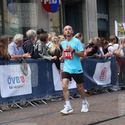 13.09.2026 - 21. swb-Marathon Bremen Strokosch-Dieckow http://msf.ph/oto/10429988 13.09.2026 13:10:00 Ziel 604, 640, 957, 1277, 3959, 5532, 8033, 8064, 8709, 195, 538, 567, 623, 1723, 1975, 2020, 2750, 4781, 4782, 5627, 8835, 9241, 9277, 9804, 9817 meine-sportfotos.de