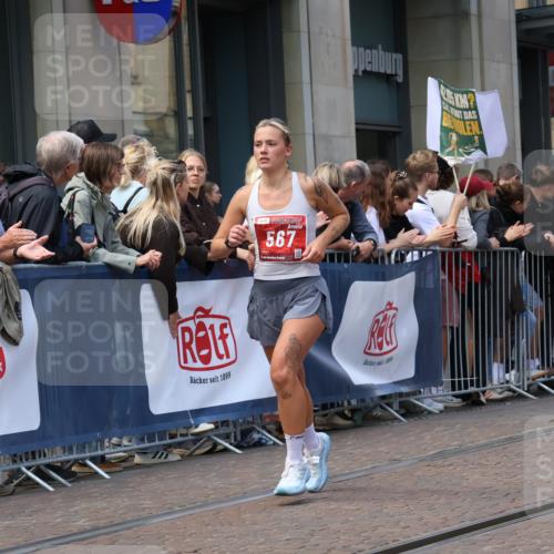 13.09.2026 - 21. swb-Marathon Bremen Strokosch-Dieckow http://msf.ph/oto/10430005 13.09.2026 13:10:01 Ziel 604, 640, 957, 1277, 3959, 5532, 7881, 8033, 8064, 8709, 195, 538, 567, 623, 1723, 1975, 2020, 2750, 4781, 5627, 8835, 9241, 9277, 9804, 9817 meine-sportfotos.de