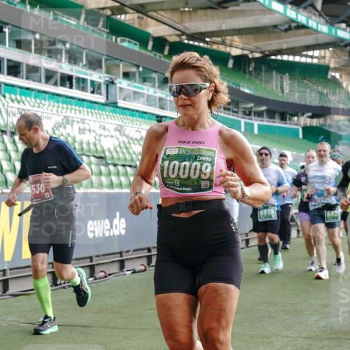 13.09.2026 - 21. swb-Marathon Bremen Michael Burmester http://msf.ph/oto/10430008 13.09.2026 13:27:32 Laufen im Stadion 111, 186, 202, 357, 364, 390, 478, 597, 726, 829, 833, 888, 925, 1077, 1220, 1412, 1473, 1496, 1608, 1700, 1769, 1958, 1961, 1984, 2236, 2273, 2309, 2388, 2404, 2428, 2502, 2507, 2508, 2542, 2558, 2576, 2582, 2592, 2725, 2748, 2817, 2875, 2876, 2923, 2965, 2970, 3045, 3047, 3050, 3073, 3084, 3184, 3219, 3359, 3540, 3589, 3592, 3629, 3756, 3885, 3907, 3978, 4238, 4457, 4660 meine-sportfotos.de