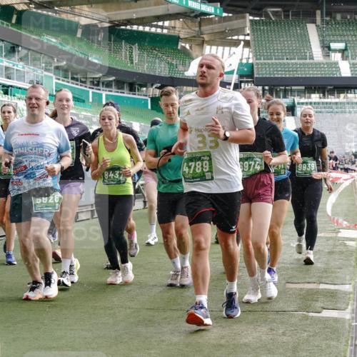 13.09.2026 - 21. swb-Marathon Bremen Michael Burmester http://msf.ph/oto/10430050 13.09.2026 13:27:34 Laufen im Stadion 111, 186, 202, 357, 364, 390, 478, 597, 726, 829, 833, 888, 925, 1077, 1220, 1412, 1473, 1496, 1608, 1700, 1769, 1958, 1961, 1984, 2236, 2273, 2309, 2388, 2404, 2428, 2502, 2507, 2508, 2542, 2558, 2576, 2582, 2592, 2725, 2748, 2817, 2875, 2876, 2923, 2965, 2970, 3045, 3047, 3050, 3073, 3084, 3184, 3219, 3359, 3540, 3589, 3592, 3629, 3756, 3826, 3885, 3907, 3978, 4238, 4457, 4660 meine-sportfotos.de