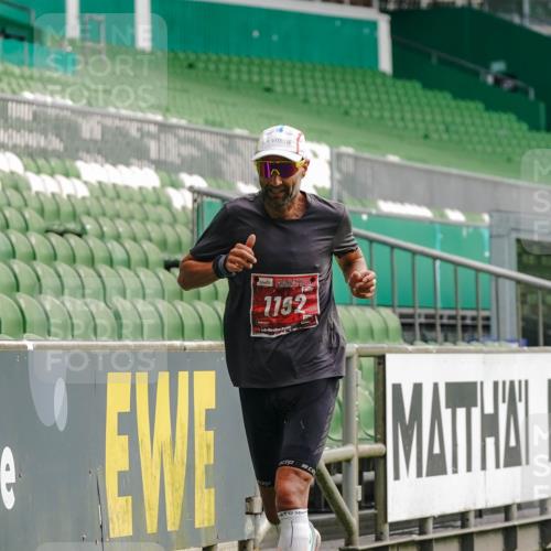 13.09.2026 - 21. swb-Marathon Bremen Michael Burmester http://msf.ph/oto/10430063 13.09.2026 12:16:27 Laufen im Stadion 1028, 1190, 1192, 1263, 1670, 1766, 1997, 317, 443, 796, 1149 meine-sportfotos.de