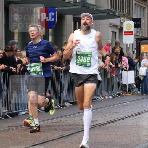 13.09.2026 - 21. swb-Marathon Bremen Strokosch-Dieckow http://msf.ph/oto/10430074 13.09.2026 13:10:04 Ziel 604, 640, 957, 1277, 2605, 3959, 5532, 5620, 6267, 7881, 8033, 8064, 8709, 538, 567, 623, 1723, 1975, 2020, 2750, 4781, 5627, 8835, 9241, 9277, 9804, 9817 meine-sportfotos.de