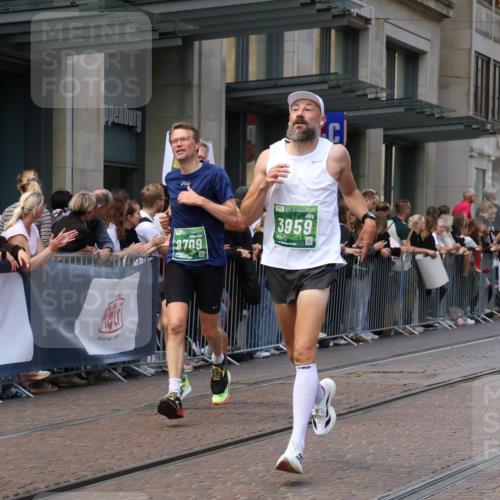 13.09.2026 - 21. swb-Marathon Bremen Strokosch-Dieckow http://msf.ph/oto/10430092 13.09.2026 13:10:05 Ziel 604, 640, 957, 1277, 2605, 3959, 5532, 5620, 6267, 7881, 8033, 8064, 8709, 538, 567, 623, 1723, 1975, 2020, 2750, 4781, 5627, 8835, 9277, 9804, 9817 meine-sportfotos.de