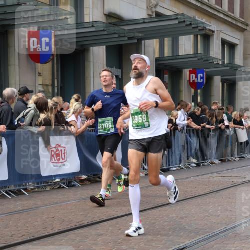 13.09.2026 - 21. swb-Marathon Bremen Strokosch-Dieckow http://msf.ph/oto/10430104 13.09.2026 13:10:05 Ziel 604, 640, 957, 1277, 2605, 3959, 5532, 5620, 6267, 7881, 8033, 8064, 8709, 538, 567, 623, 1723, 1975, 2020, 2750, 4781, 5627, 8835, 9277, 9804, 9817 meine-sportfotos.de