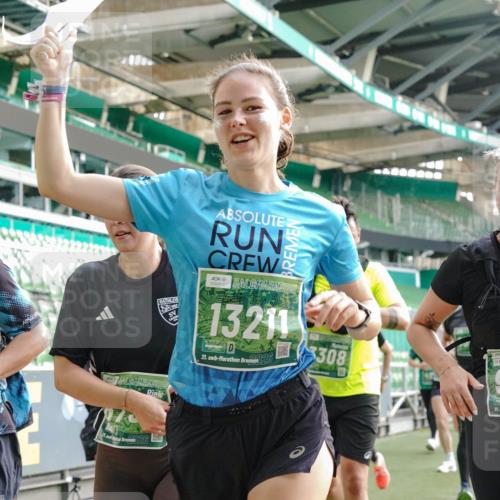 13.09.2026 - 21. swb-Marathon Bremen Michael Burmester http://msf.ph/oto/10430125 13.09.2026 13:27:37 Laufen im Stadion 111, 186, 202, 357, 364, 390, 478, 597, 726, 829, 833, 888, 925, 1077, 1220, 1412, 1473, 1496, 1608, 1700, 1769, 1958, 1961, 1984, 2236, 2273, 2309, 2388, 2404, 2428, 2502, 2507, 2508, 2542, 2574, 2576, 2582, 2592, 2725, 2748, 2817, 2875, 2876, 2923, 2965, 3045, 3047, 3050, 3073, 3084, 3184, 3219, 3359, 3540, 3589, 3592, 3629, 3756, 3826, 3885, 3907, 3978, 4238, 4457, 4660 meine-sportfotos.de